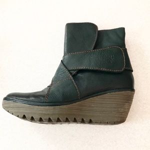Fly London Hunter Green Wedge Boots 8.5
